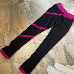 Women’s medium Chloe Noel skating pants